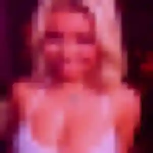 Rose-Marie, 25 ans, connectée à Chabeuil pour une rencontre coquine