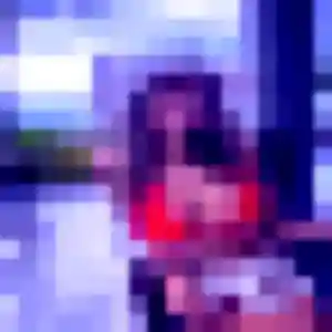 Corinne, 31 ans, en ligne à Châlus pour une rencontre coquine