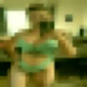 Leonore, 32 ans, dispo pour plan cul à Champlitte