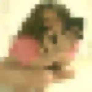 Ingrid, 32 ans, connectée à Champvert pour une rencontre coquine