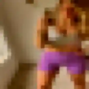 Bettina, 33 ans, dispo pour plan cul à Chanverrie