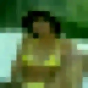 Elena de Charrin, 36 ans - plan cul discret