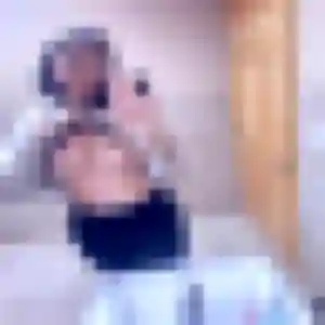 Dorothee, 27 ans, connectée à Châteauneuf-du-Rhône pour une rencontre coquine