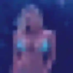Alix, 40 ans, connectée à Châtel pour une rencontre coquine
