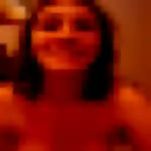 Corinne, 33 ans, connectée à Chaulgnes pour une rencontre coquine