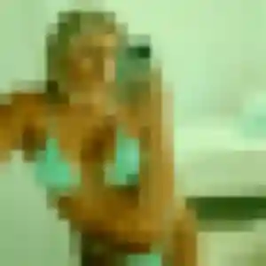 Oumaima de Chaumes-en-Retz, 25 ans - plan cul sans prise de tête
