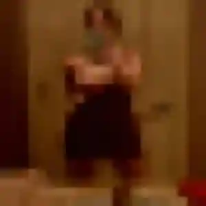 Laure, femme de 37 ans propose plan cul à Chênex