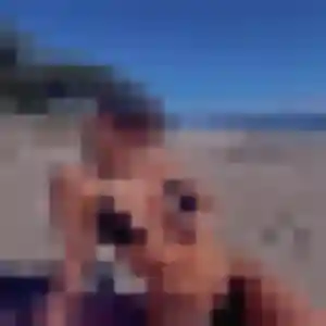 Rania, 23 ans, connectée à Chignin pour une rencontre coquine