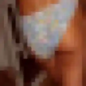 Oumaima de Chilly-le-Vignoble, 23 ans - plan cul sans lendemain
