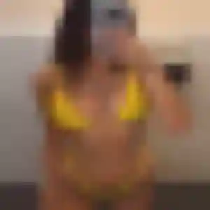 Emmanuelle, 39 ans, en ligne à Claira pour un plan cul