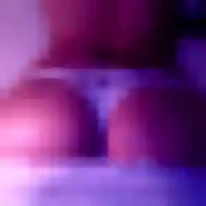 Ava, fille de 24 ans propose plan cul à Clesles