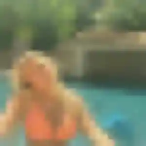 Adeline, fille de 27 ans propose plan cul à Clessé