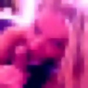 Geraldine, 22 ans, connectée à Cleurie pour une rencontre coquine