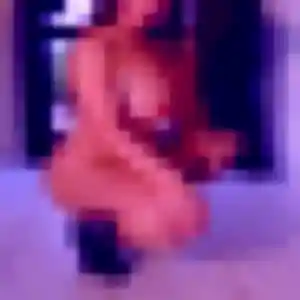 Karen, 39 ans, connectée à Condé-Sainte-Libiaire pour une rencontre coquine