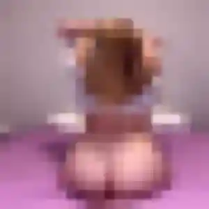 Jessica, 32 ans, disponible à Cordon pour un plan cul