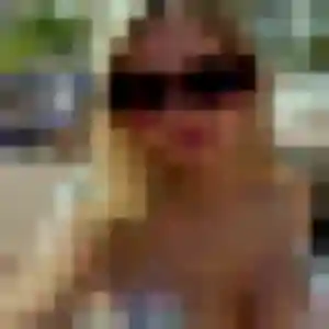 Leonore, 30 ans, connectée à Corny-sur-Moselle pour un plan cul