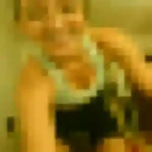 Giulia (42 ans) à Corseul cherche une rencontre maintenant