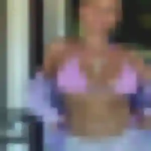 Gwendoline (25 ans) à Cosne-Cours-sur-Loire propose une rencontre rapidement