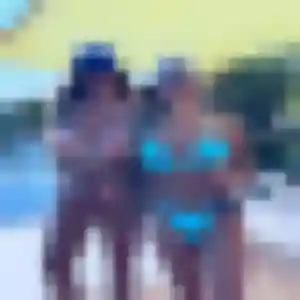 Solene, 33 ans, connectée à Courtry pour un plan cul