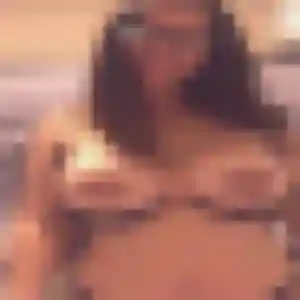 Lucie, fille de 39 ans veut plan cul à Croissy-sur-Seine