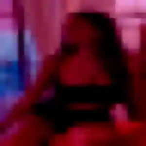 Sexy Salome, 28 ans à Cruas - voir sa photo