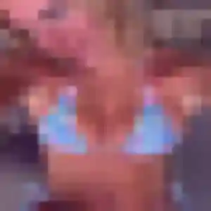 Charmante Inaya, 23 ans à Dampmart - voir sa photo
