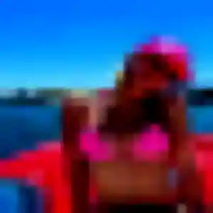 Dana, femme de 33 ans propose plan cul à Descartes