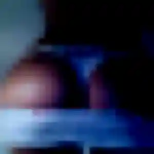 Ornella, 28 ans, connectée à Dinéault pour un plan cul