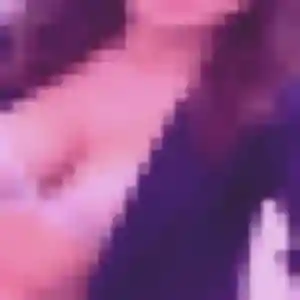 Urielle, 27 ans, connectée à Domart-en-Ponthieu pour un plan cul