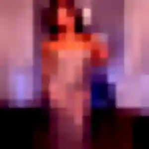 Emmanuelle, 33 ans, en ligne à Donges pour une rencontre coquine