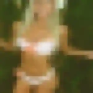 Rejoins Anne-Marie, 33 ans à Dorat gratuitement