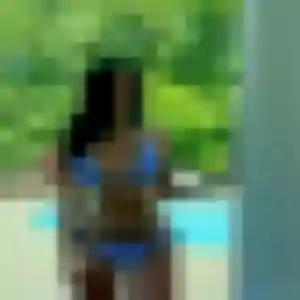 Photo exclusive de Elvire, 27 ans à Douvrin - plan discret