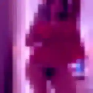 Edith (36 ans) à Dragey-Ronthon attend un plan cul ce soir