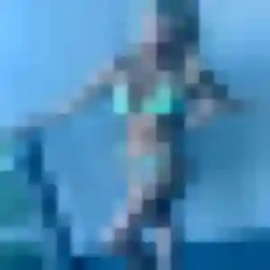 Sandrine, 33 ans, en ligne à Duravel pour une rencontre coquine
