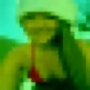 Naomi (28 ans) à Err attend une rencontre rapidement