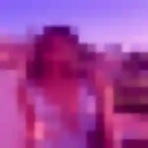 Charmante Dina, 33 ans à Estivareilles - voir sa photo
