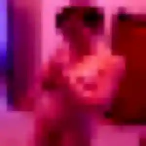 Sexy Benedicte, 25 ans à Étoutteville - découvrir son profil