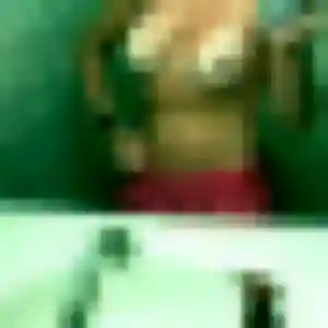 Photo exclusive de Lucienne, 25 ans à Eygalières - rencontre coquine