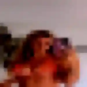 Sexy Urielle, 27 ans à Fabrègues - voir sa photo