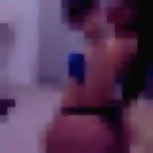 Wendy, 22 ans, en ligne à Féternes pour une rencontre coquine