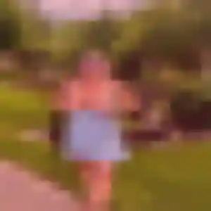 Giulia (22 ans) à Foëcy cherche un plan cul ce soir