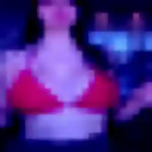 Pauline (25 ans) à Ger propose une rencontre rapidement
