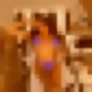 Mila, 22 ans, connectée à Gif-sur-Yvette pour une rencontre coquine