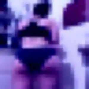 Photo de Elena à Gouézec (26 ans) - plan cul sans inscription