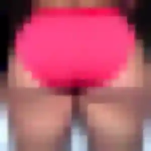 Svetlana, 24 ans, en ligne à Gournay-en-Bray pour une rencontre coquine