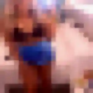 Photo de Estelle à Gressy (27 ans) - plan cul gratuit