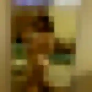 Kenza, 40 ans, connectée à Griesheim-sur-Souffel pour une rencontre coquine
