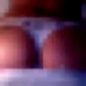Mathilda, 24 ans, connectée à Guéhenno pour une rencontre coquine