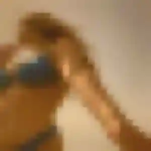plan cul à Heimersdorf : photo de Anne, 22 ans - accès libre