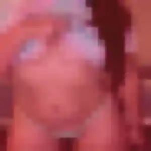 Chloe, 44 ans, disponible à Holnon pour un plan cul